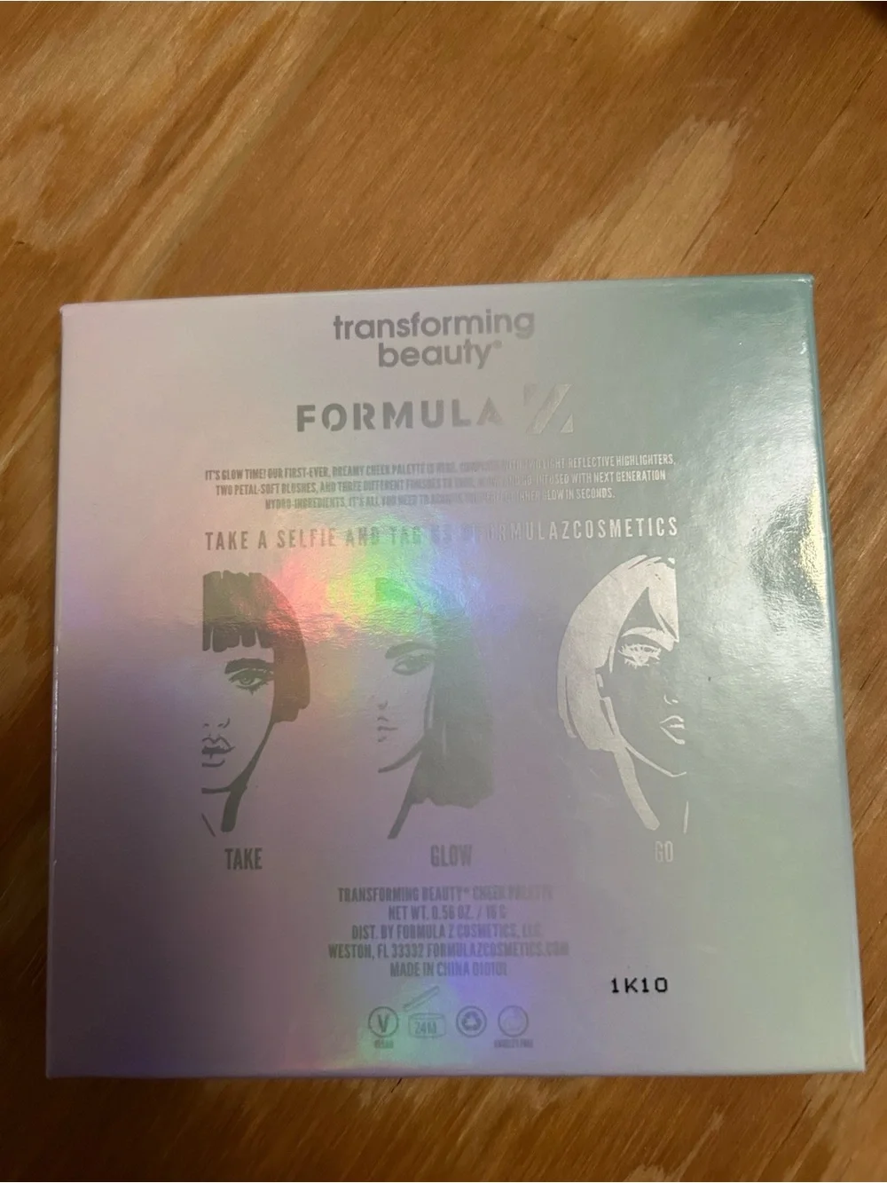 Makeup bundle+ 2 free brushes
